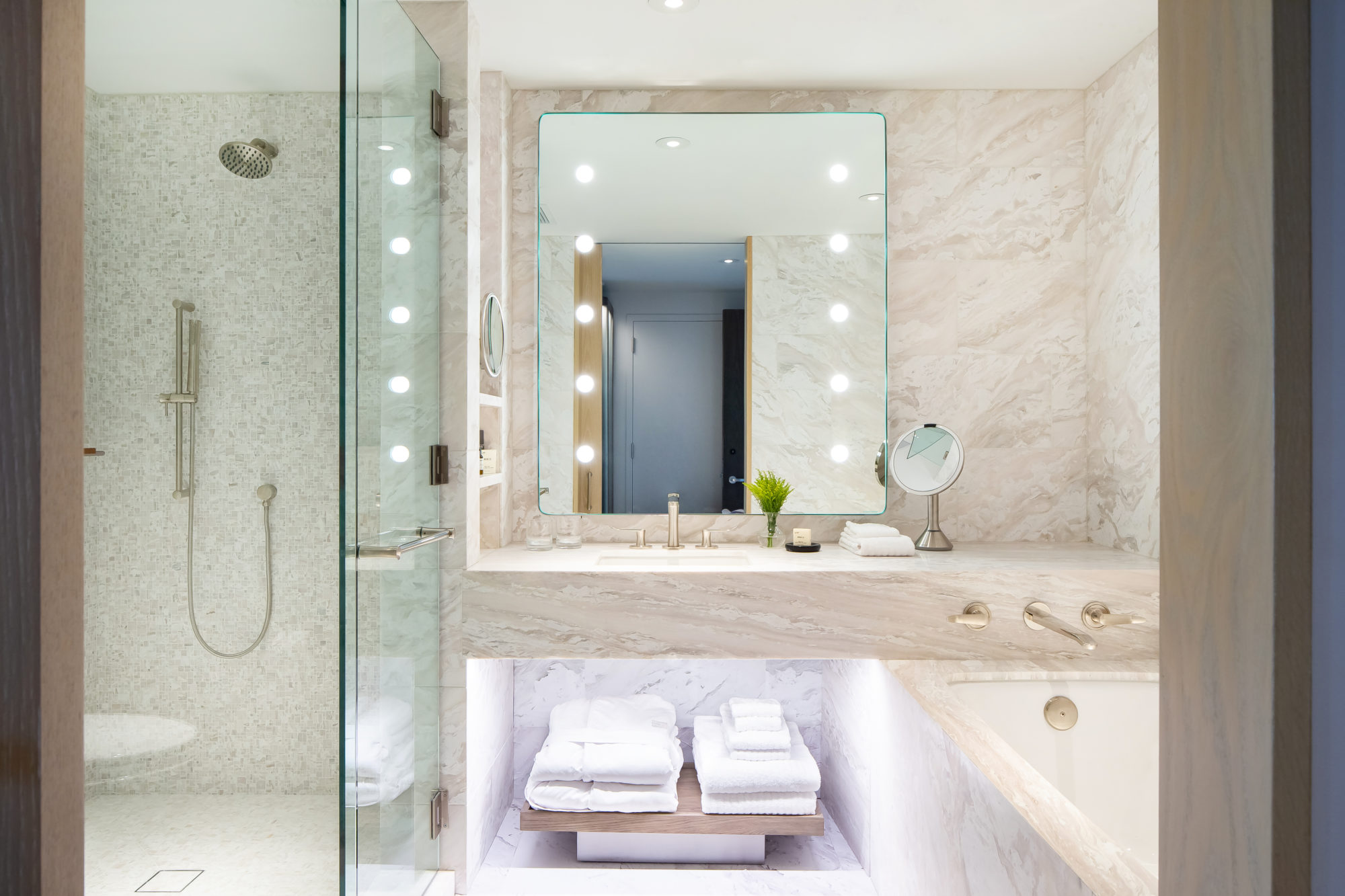 Fairmont Century Plaza – Guestroom Bathroom 1-JPG