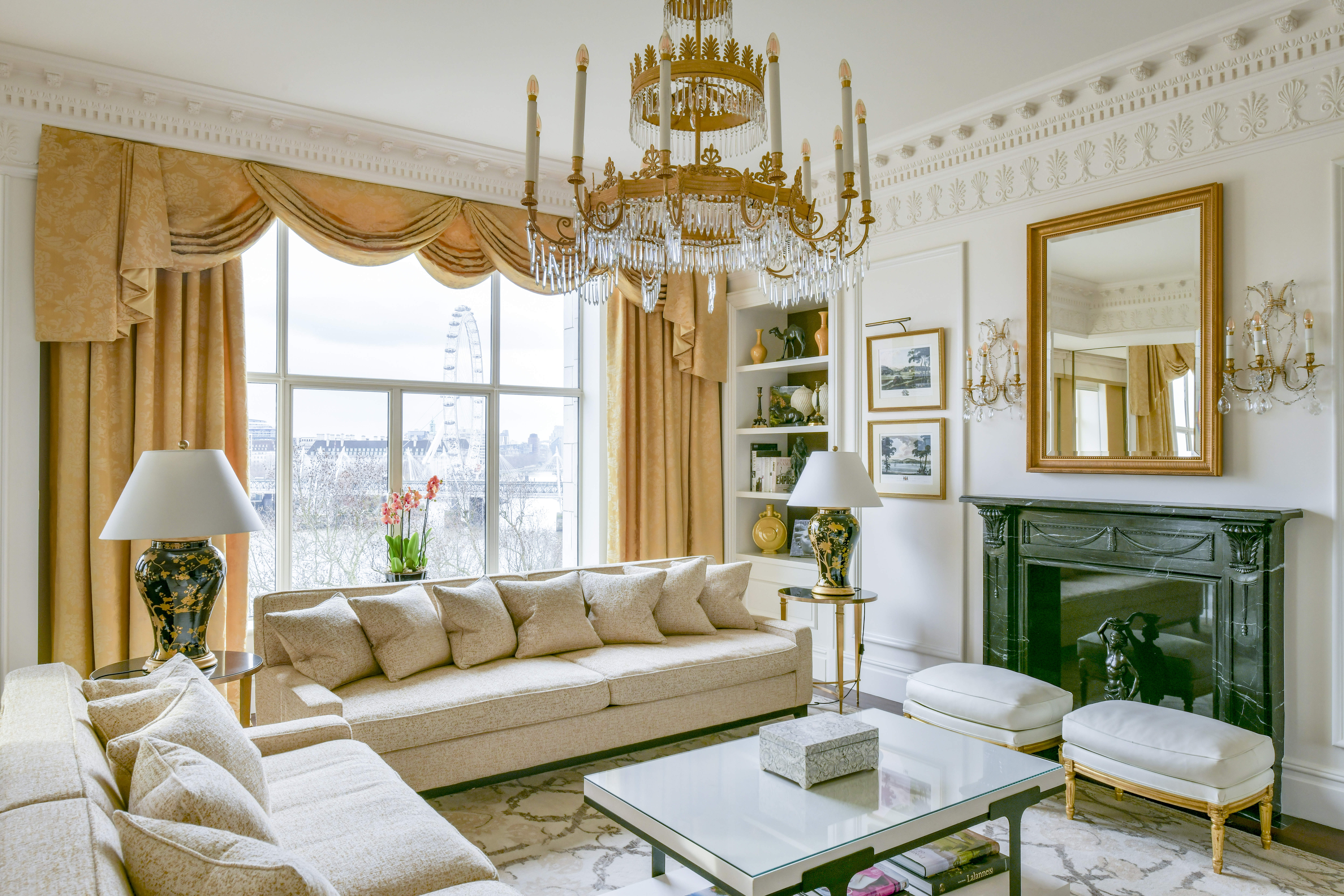 the-royal-suite-living-room-jpg