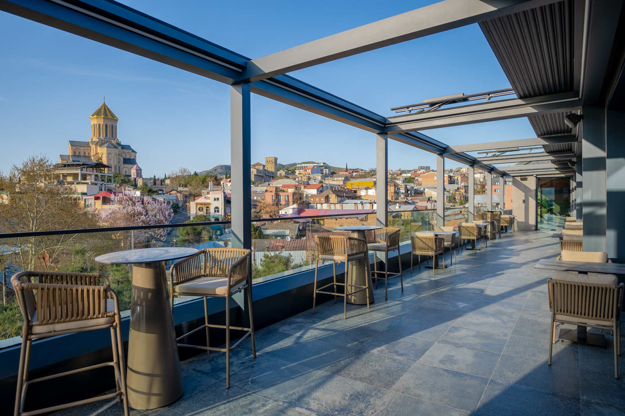 Novotel Tbilisi Center - Restaurant terrace-jpg