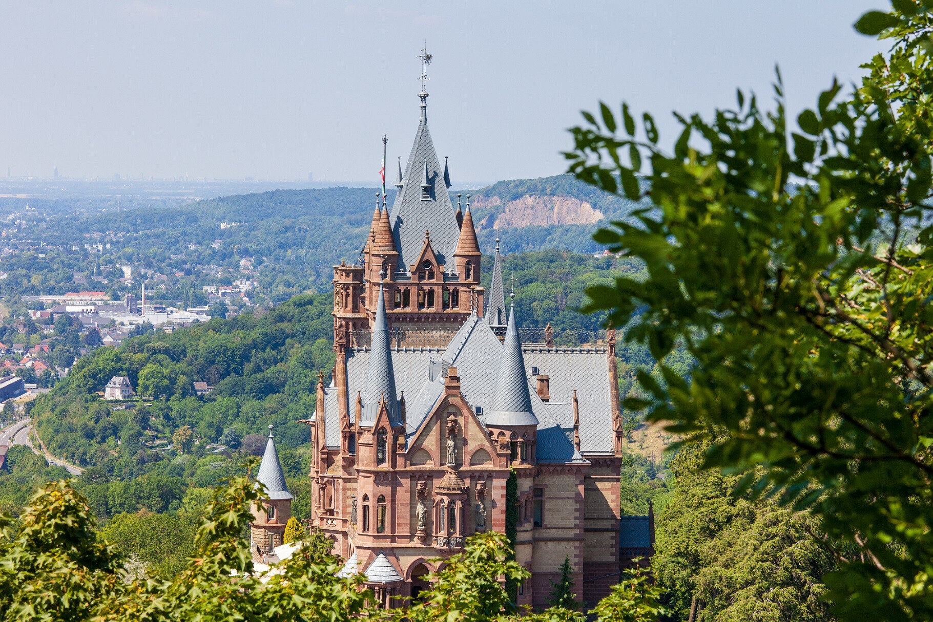 Drachenfels_AdobeStock_519756549-jpg