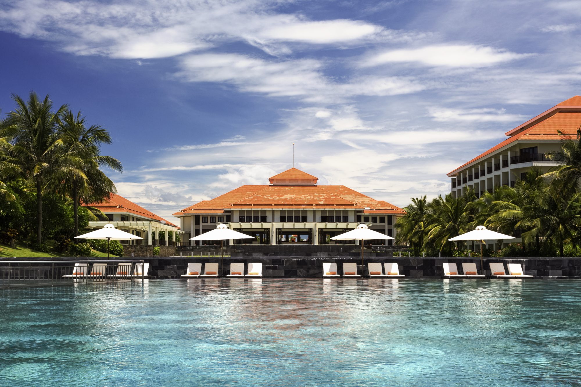 Pullman Danang Beach Resort - pool.jpg
