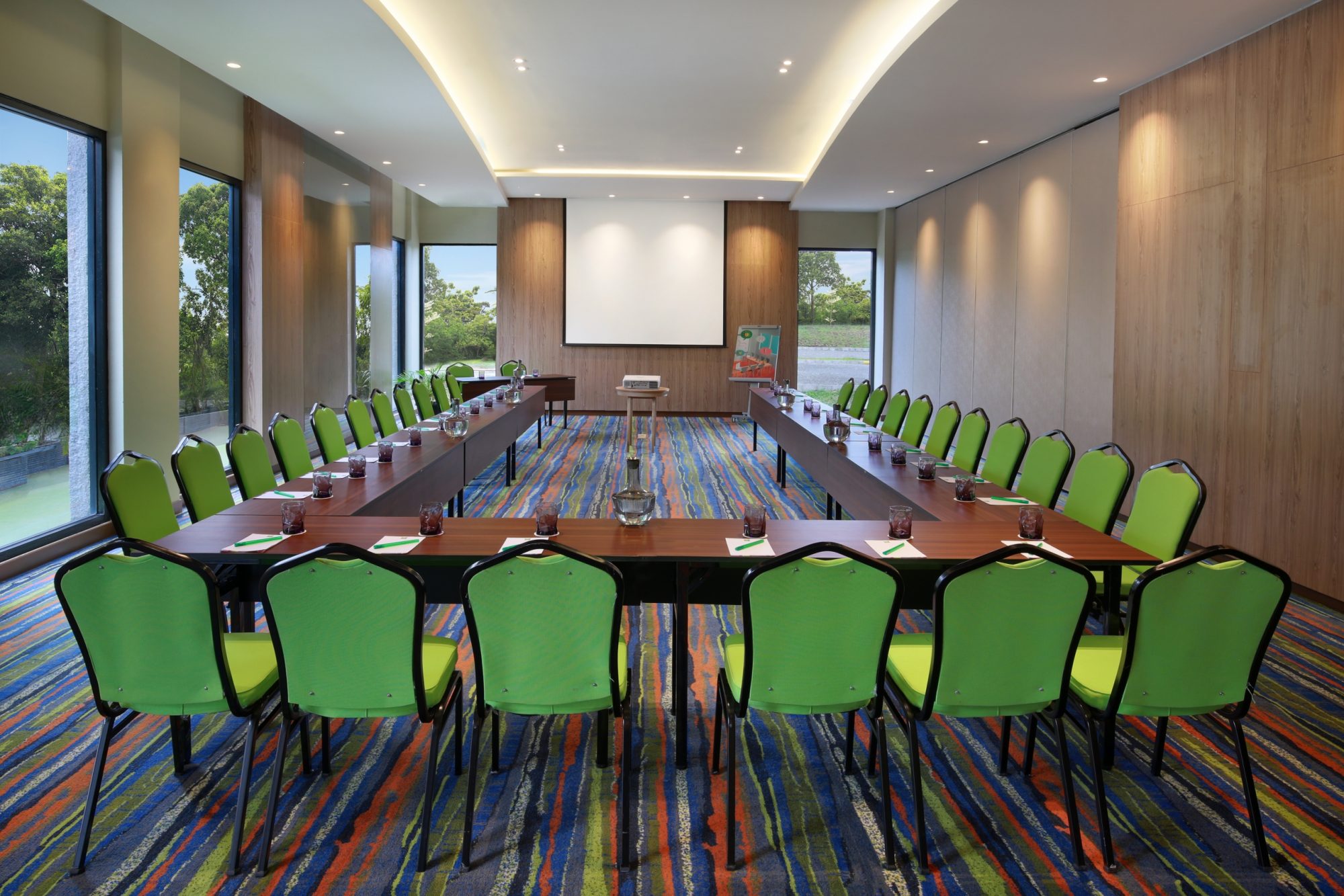 Ibis Styles Bogor Raya_meeting room.jpg