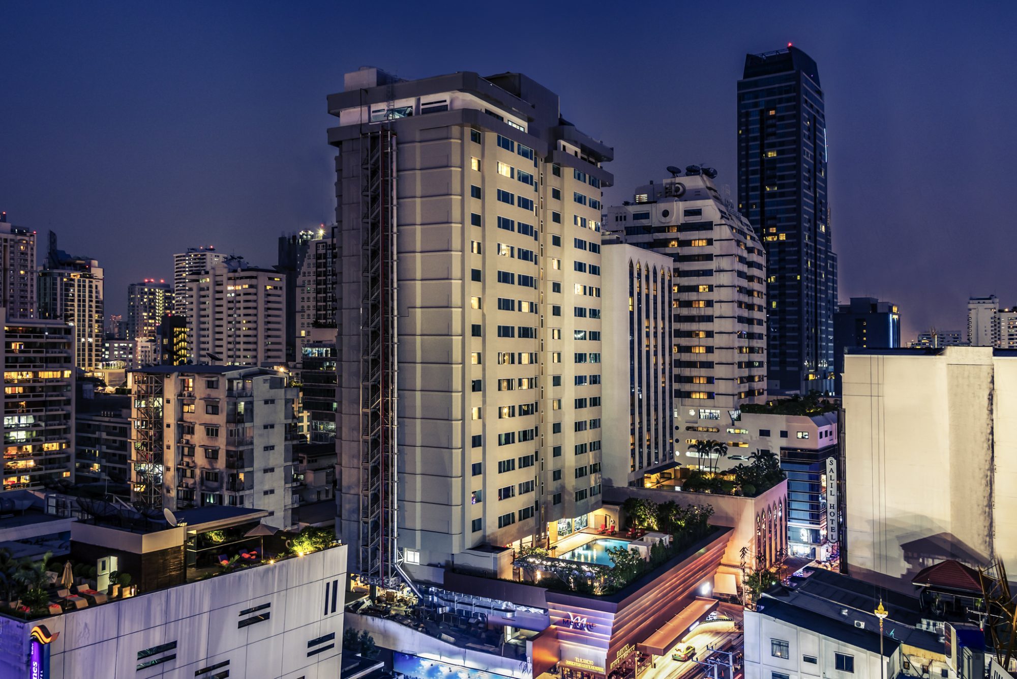 Mercure Bangkok Sukhumvit 11(Exterior) -jpg
