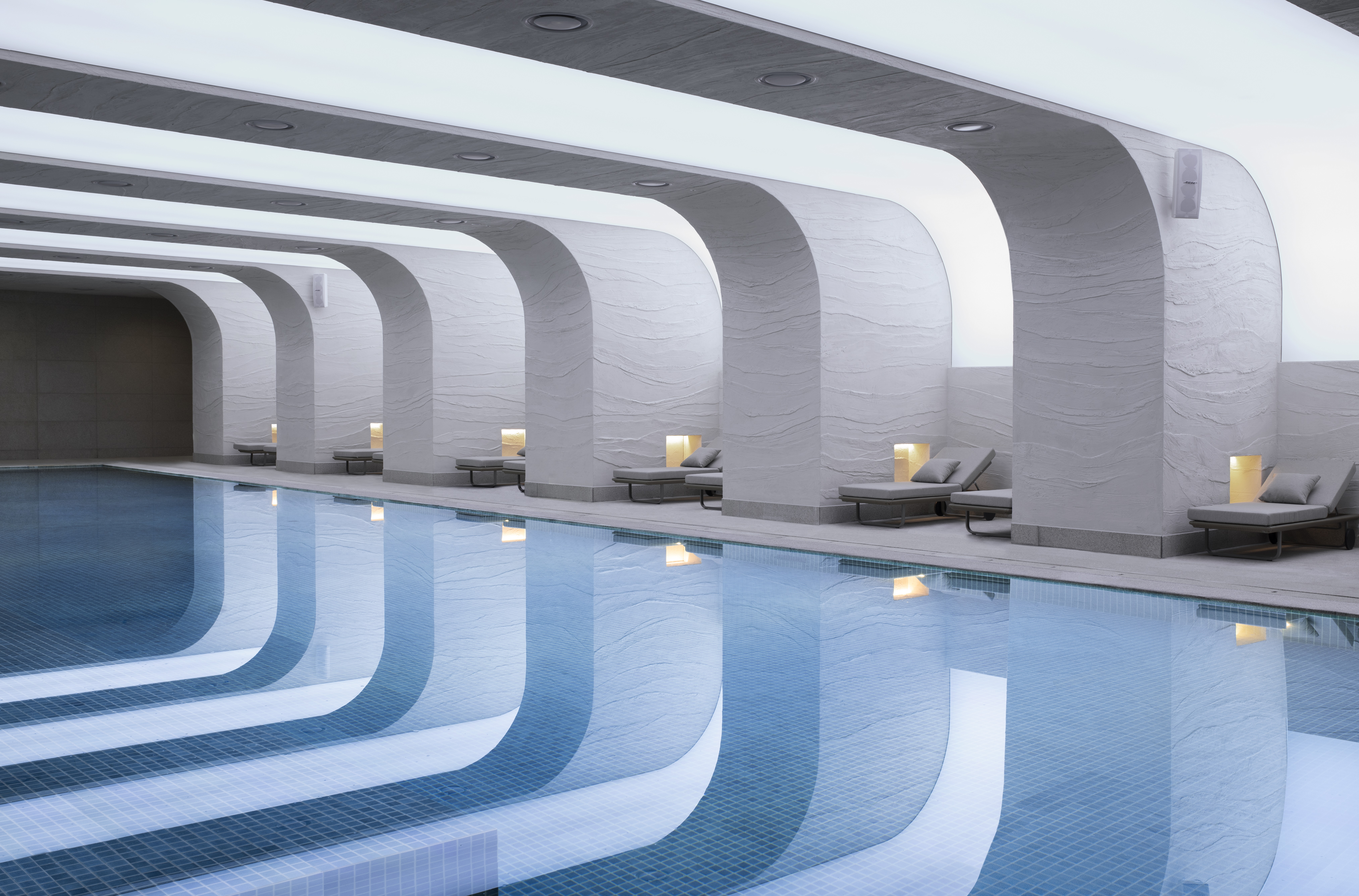 Mondrian Seoul ItaewonIndoor swimming pool-jpg
