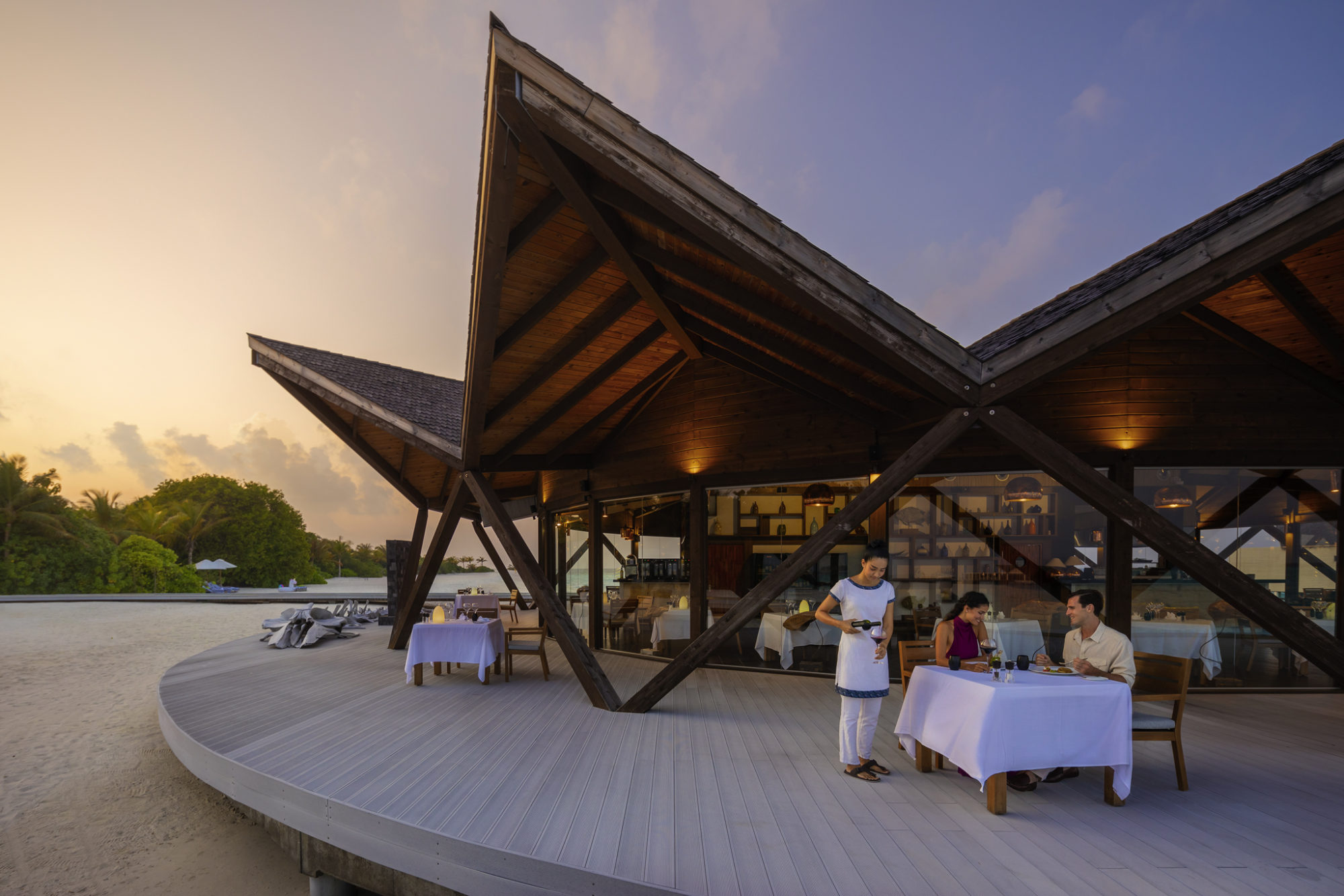 Movenpick Resort Kuredhivaru Maldives 3-jpg