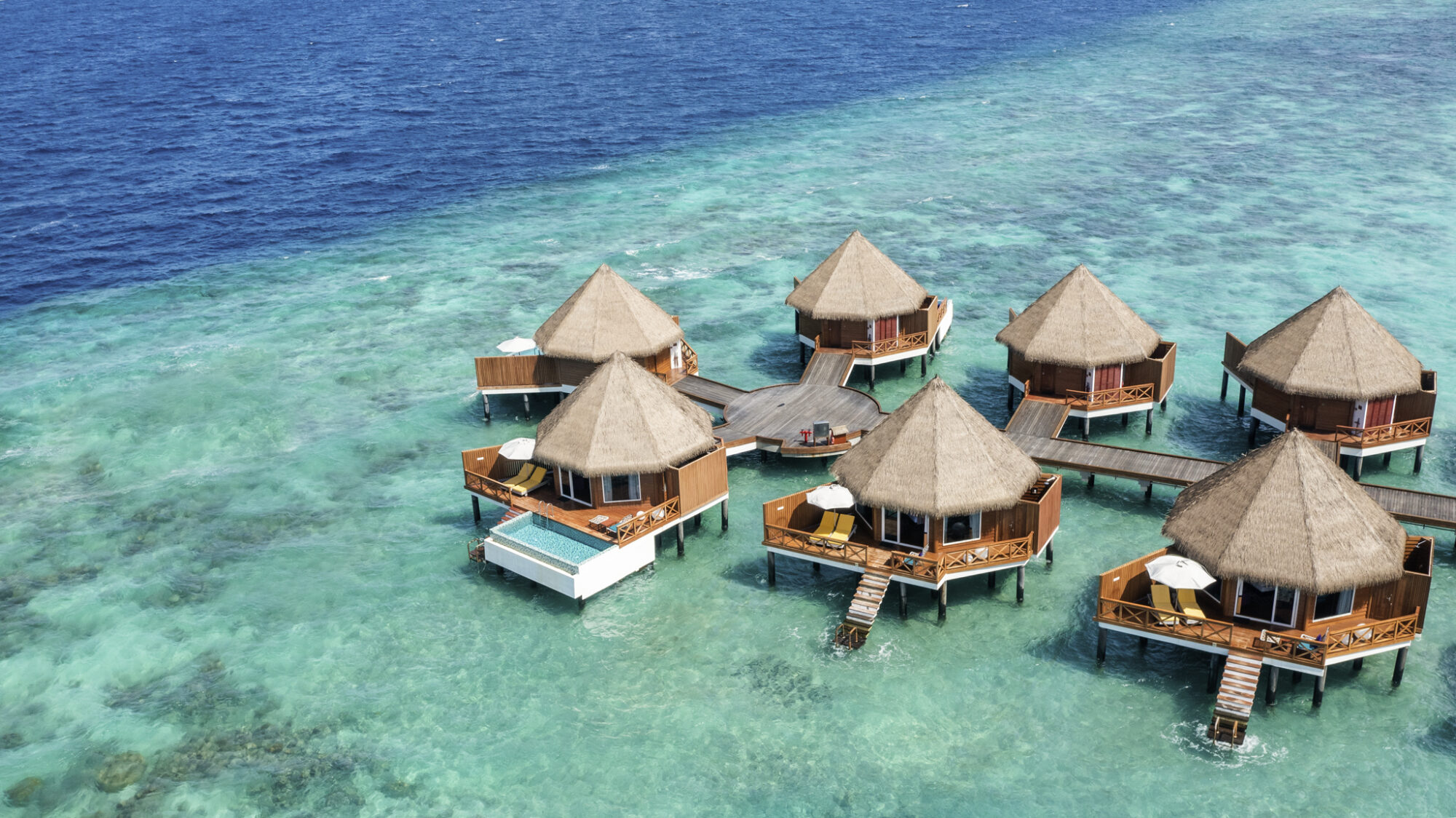 Mercure Maldives Kooddoo Resort (4).jpg