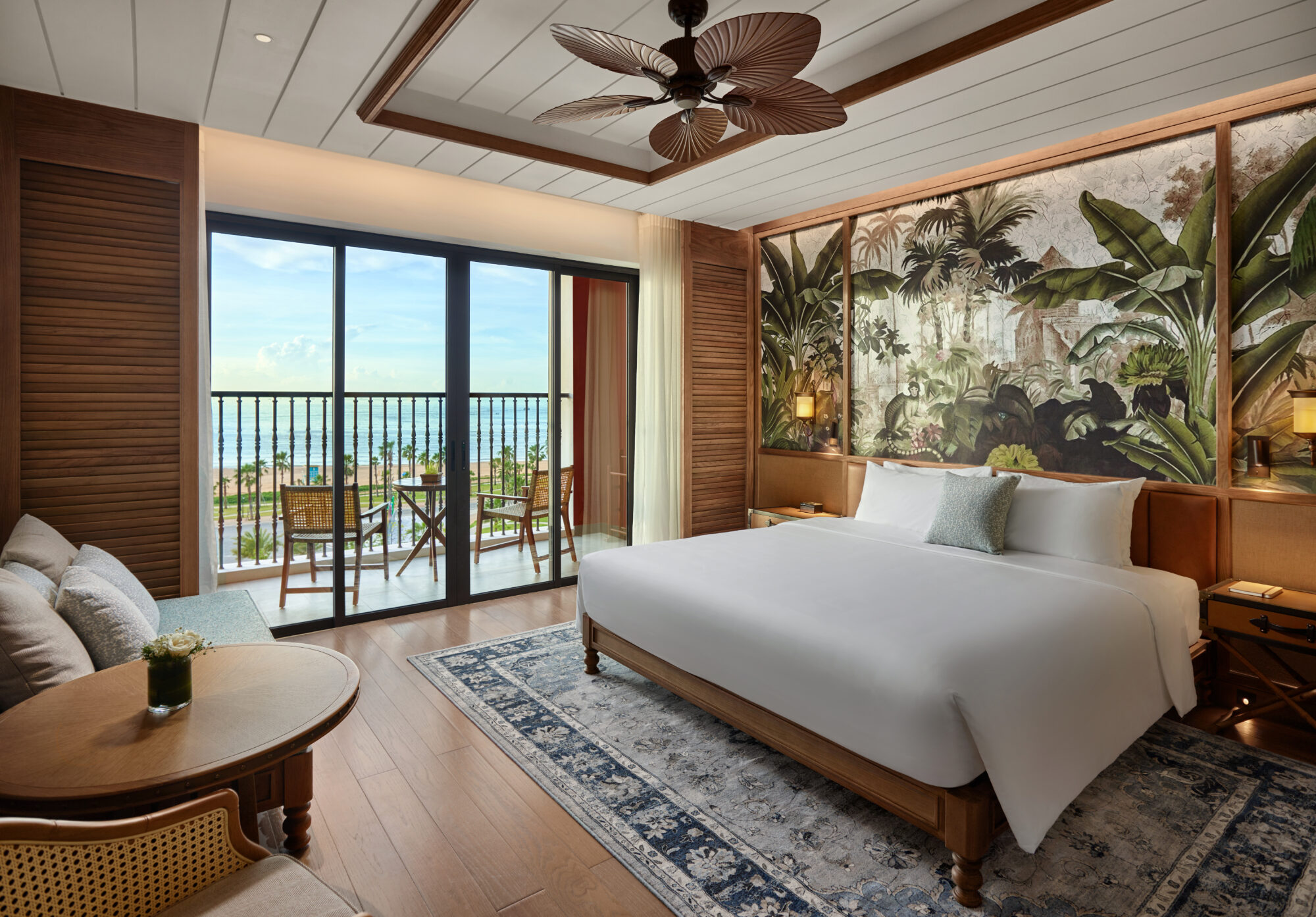 Superior-King-room-with-seaview_02.jpg