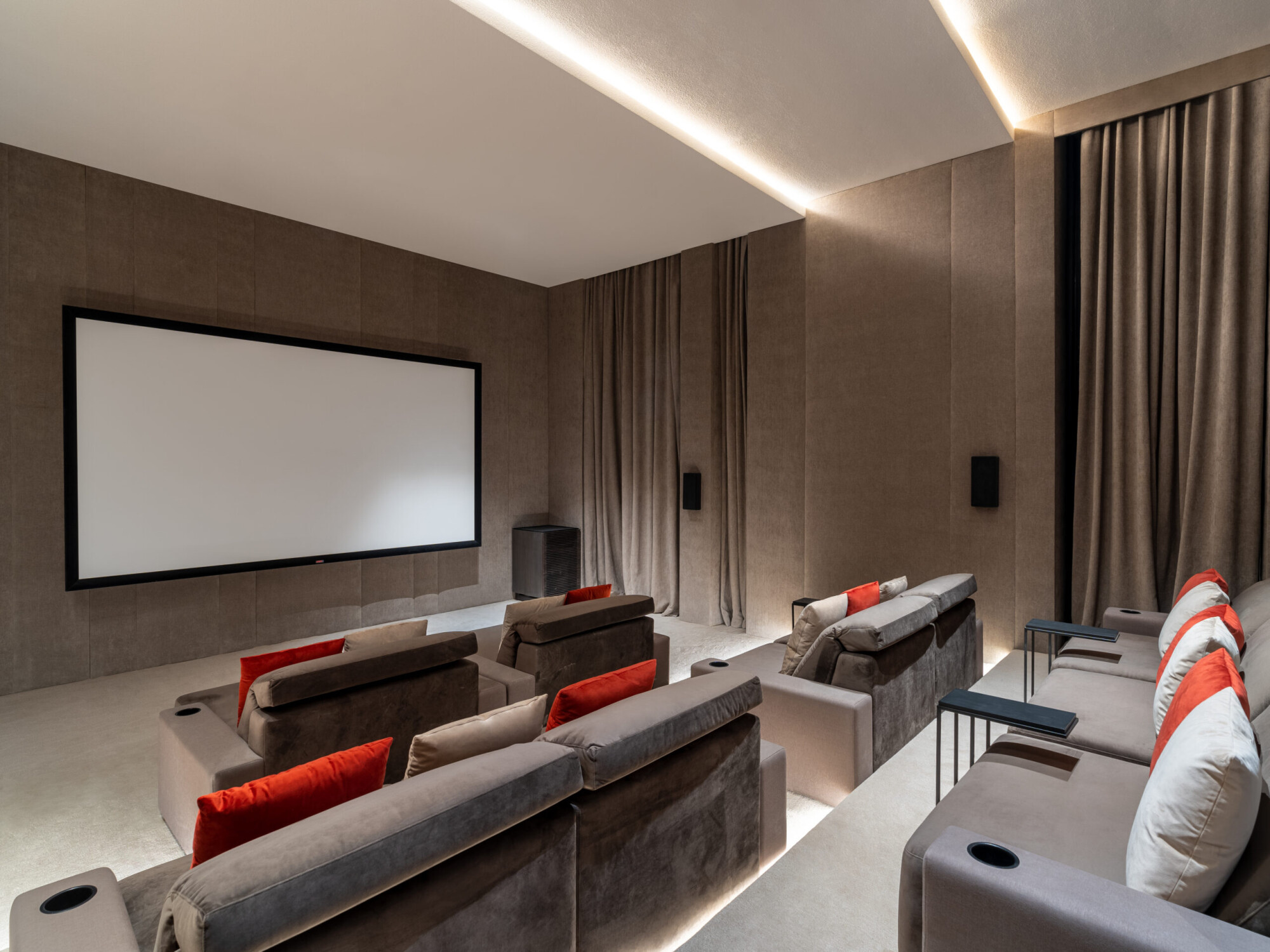 Fairmont Ramla Serviced Residences Riyadh Cinema Room-jpg