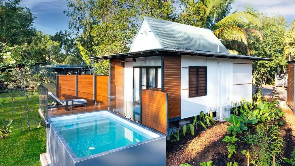 Darwin Airport Hotels pool villa exterior-jpg
