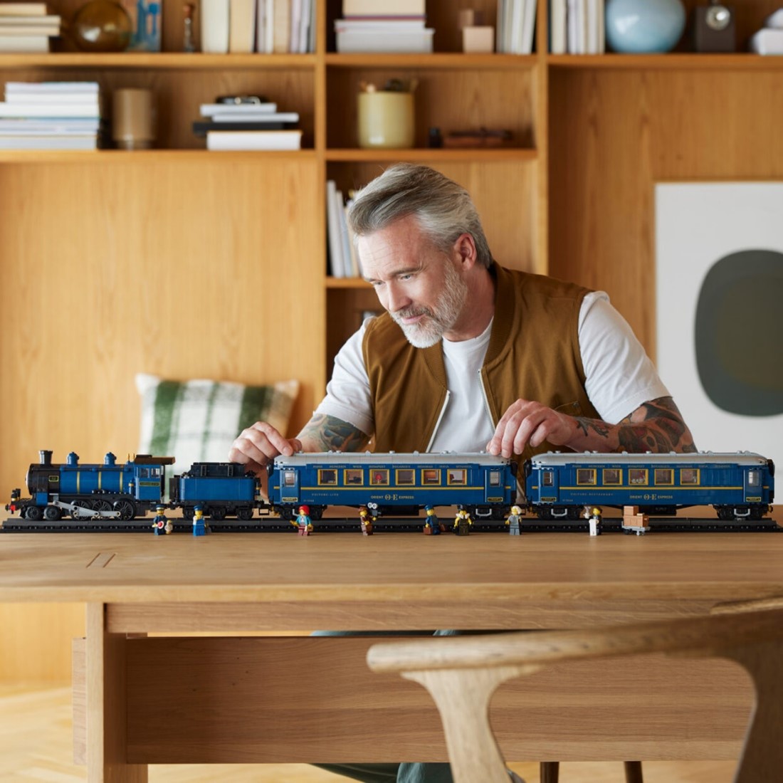 LEGO Orient Express can be motorized
